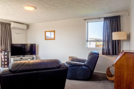 Photo of property in 15 Puriri Crescent, Edgecumbe, 3120