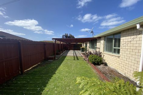 Photo of property in 45 Morewa Place, Takanini, 2112