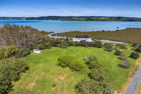 Photo of property in 68 Goodall Road, Snells Beach, 0920