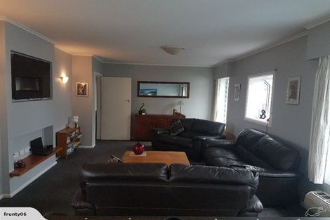 Photo of property in 54 Effingham Street, North New Brighton, Christchurch, 8083