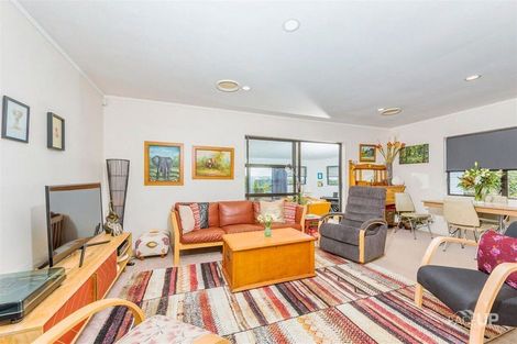 Photo of property in 323 Hobsonville Road, Hobsonville, Auckland, 0618