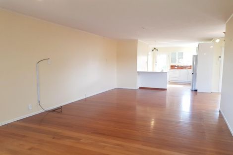 Photo of property in 19 David Street, Bayswater, Auckland, 0622