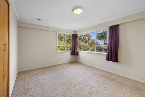 Photo of property in 11 Cumberland Street, Merrilands, New Plymouth, 4312