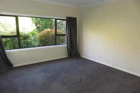 Photo of property in 15 Ranui Crescent, Khandallah, Wellington, 6035