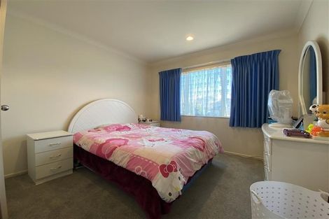 Photo of property in 2 Duntrune Road, Flat Bush, Auckland, 2016