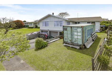 Photo of property in 27 Gainsborough Street, Manurewa, Auckland, 2102