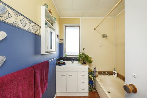 Photo of property in 21 Cargill Grove, Kelvin Grove, Palmerston North, 4414
