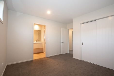 Photo of property in 5 Mount Creighton Crescent, Wanaka, 9305