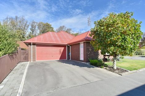Photo of property in 11 Ludecke Place, Sockburn, Christchurch, 8042