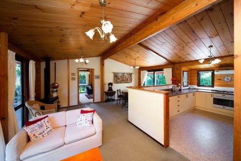 Photo of property in 37 Flint Road West, Stratford, 4332