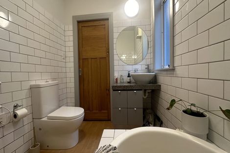 Photo of property in 98 Riddiford Street, Newtown, Wellington, 6021