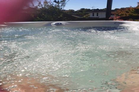 Photo of property in 1 Sunnyhills Avenue, Glenview, Hamilton, 3206