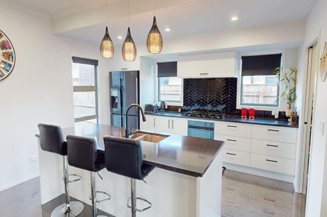 Photo of property in 12 Ivy Lane, Kelvin Grove, Palmerston North, 4414