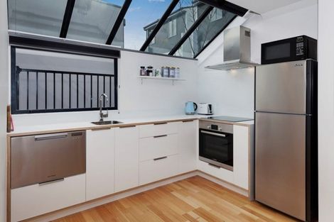 Photo of property in 10/388 Montreal Street, Christchurch Central, Christchurch, 8013