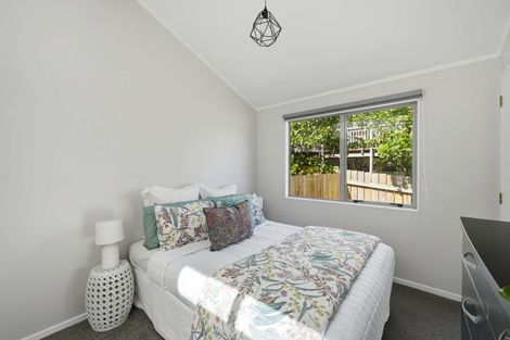 Photo of property in 90b Eskdale Road, Birkdale, Auckland, 0626