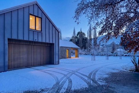 Photo of property in 33 Central Park Avenue, Lake Hayes, Queenstown, 9371