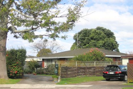 Photo of property in 15 Tudor Place, Mount Maunganui, 3116