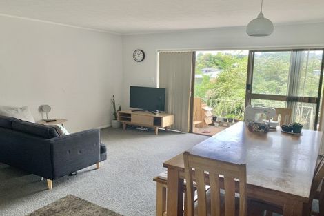 Photo of property in 1/19 Chequers Avenue, Glenfield, Auckland, 0629