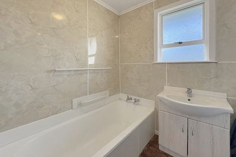 Photo of property in 25 Camellia Avenue, Aramoho, Whanganui, 4500