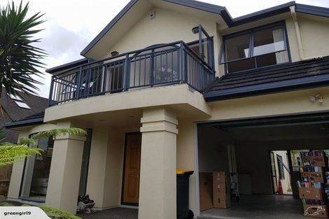 Photo of property in 12 Lone Tree Avenue, Te Atatu Peninsula, Auckland, 0610