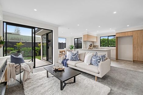 Photo of property in 33a Forest Glen, Orewa, 0931