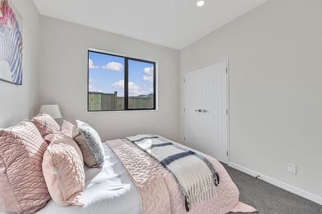 Photo of property in 2 Hoete Way, Tuakau, 2121