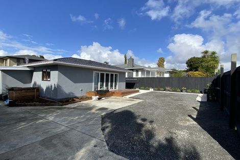 Photo of property in 14 Evans Road, Weymouth, Auckland, 2103
