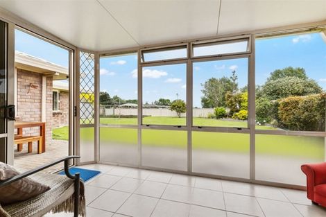 Photo of property in 8 Reynolds Drive, Glenview, Hamilton, 3206