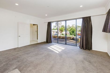 Photo of property in 10 Morrow Terrace, Pukekohe, 2120