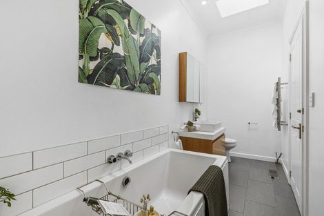 Photo of property in 55 Mckinley Crescent, Brooklyn, Wellington, 6021