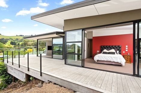 Photo of property in 34 Pawsons Valley Road, Duvauchelle, 7581