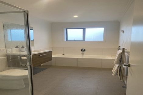 Photo of property in 7 Kotuku Lane, Hobsonville, Auckland, 0616