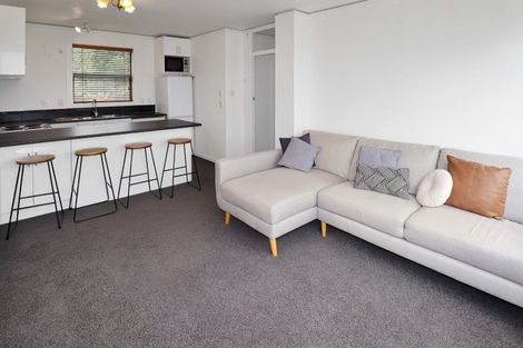 Photo of property in 2f6 Oriental Terrace, Mount Victoria, Wellington, 6011