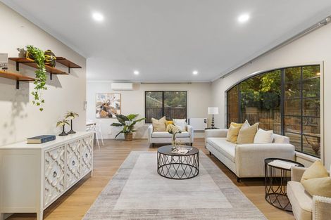 Photo of property in 13 Denim Place, Albany, Auckland, 0632