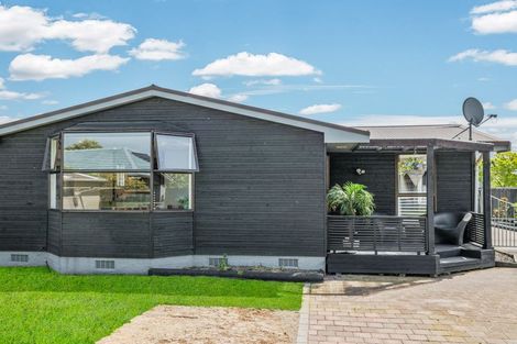 Photo of property in 12 Thurso Place, New Brighton, Christchurch, 8083