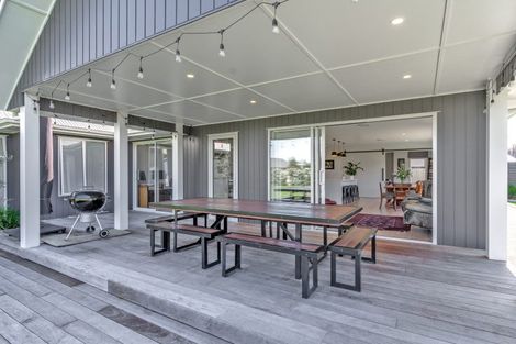 Photo of property in 8 Matai Grove, Greytown, 5712