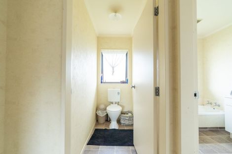 Photo of property in 29 Parnell Heights Drive, Kelvin Grove, Palmerston North, 4414