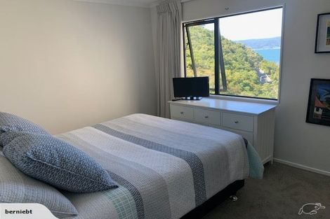 Photo of property in 2/19 Onslow Road, Khandallah, Wellington, 6035
