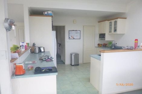 Photo of property in 17 Sea Vista Avenue, Beach Haven, Auckland, 0626