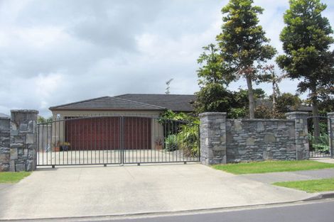 Photo of property in 12 Waione Court, Takanini, 2112