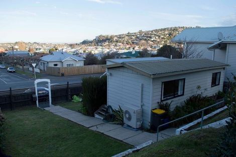 Photo of property in 180 South Road, Caversham, Dunedin, 9012