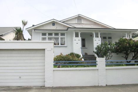 Photo of property in 31 Palm Avenue, Lyall Bay, Wellington, 6022
