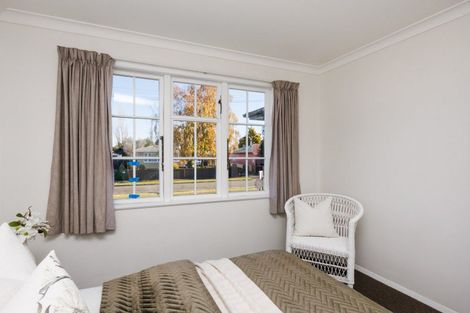 Photo of property in 8 Norwich Place, Awapuni, Palmerston North, 4412