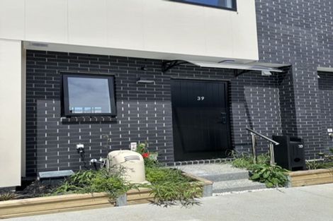 Photo of property in 39 Kiato Lane, Flat Bush, Auckland, 2019