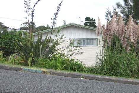Photo of property in 1/32 Stanley Road, Glenfield, Auckland, 0629