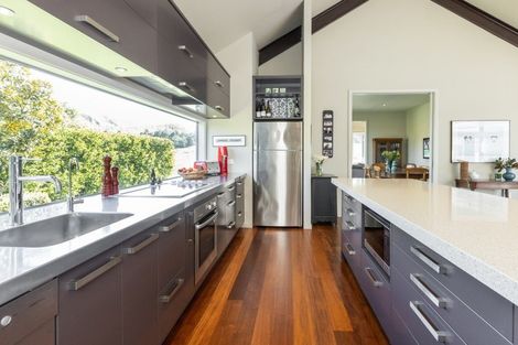 Photo of property in 15 Lakeview Terrace, Taradale, Napier, 4112