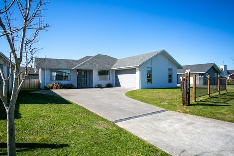 Photo of property in 6 Hehan Close, Cambridge, 3434