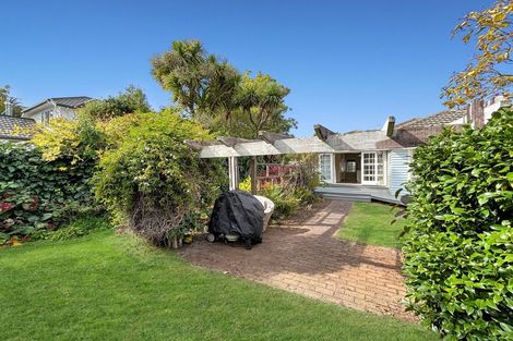 Photo of property in 2/49 Ashgrove Terrace, Somerfield, Christchurch, 8024