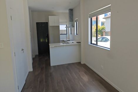 Photo of property in 10/16 William Roberts Road, Pakuranga, Auckland, 2010