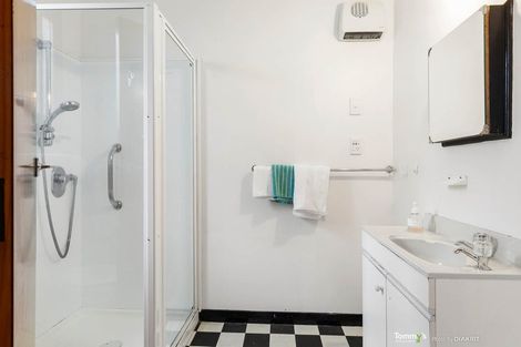 Photo of property in 21b Crieff Street, Northland, Wellington, 6012